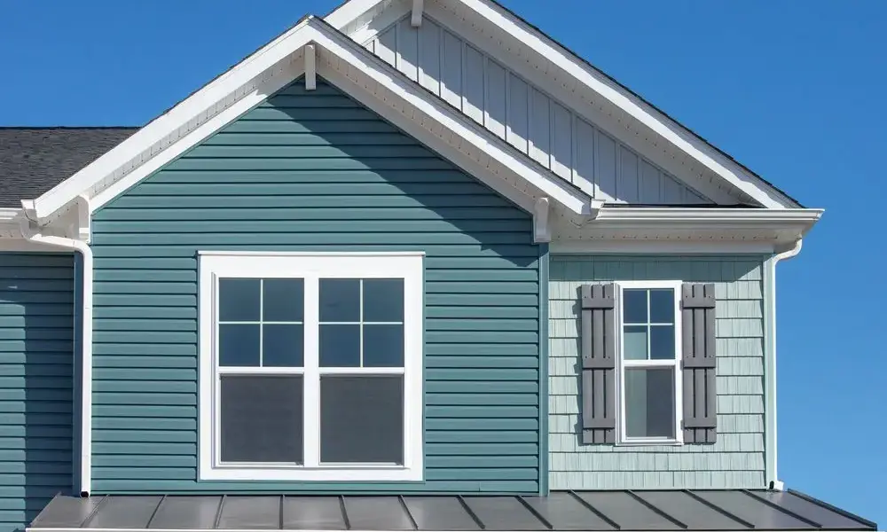 Roof repair and inspection services in Crystal